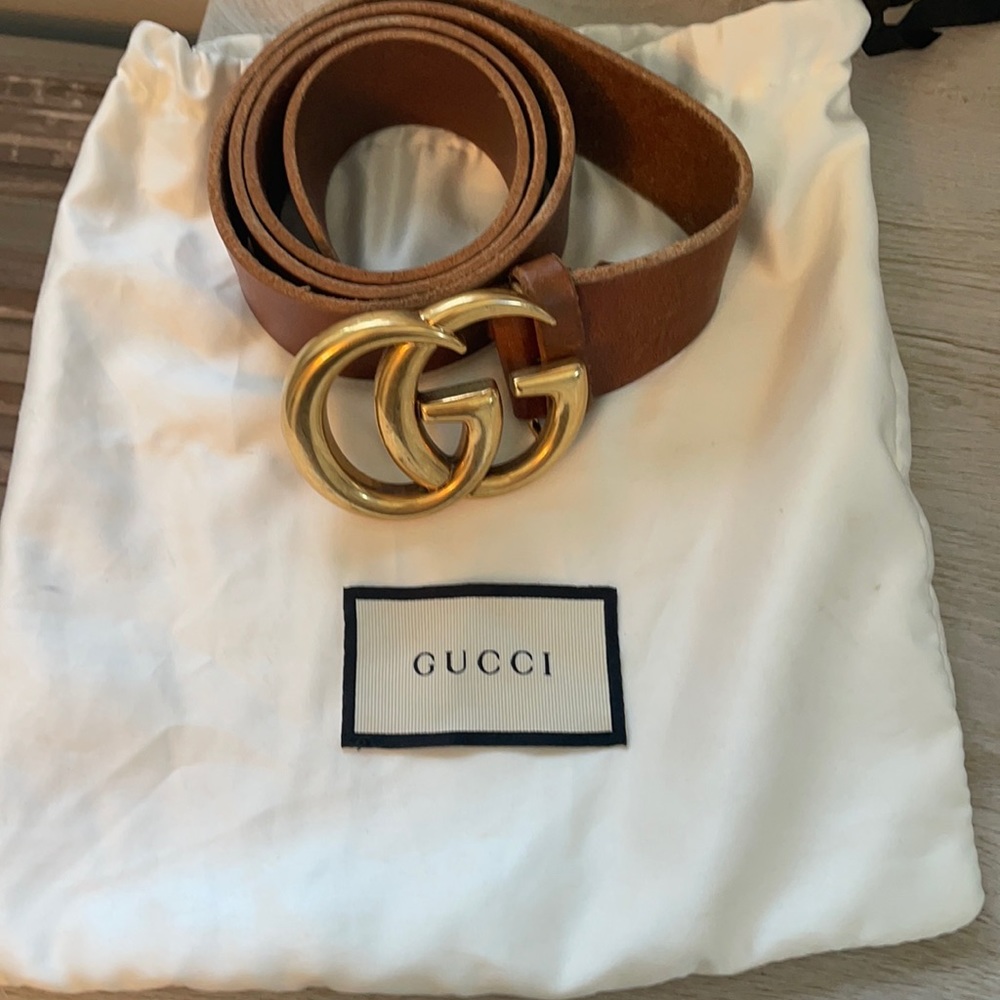 Brown Gucci Belt with Gold Buckle